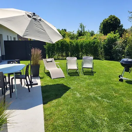 Les Mondaines-les Tourterelles *